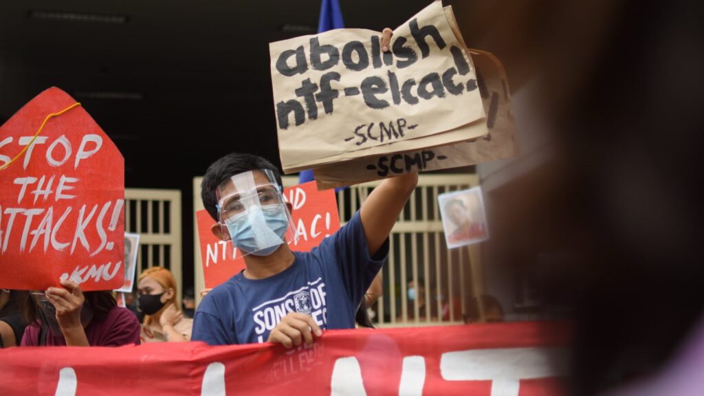 Hands off jeepney drivers